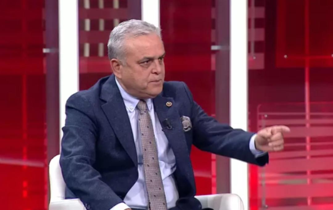 İstifa eden Hasan Ufuk Çakır dan CHP lideri Özel e sert sözler: "Ben kafamı kestiremem" 2