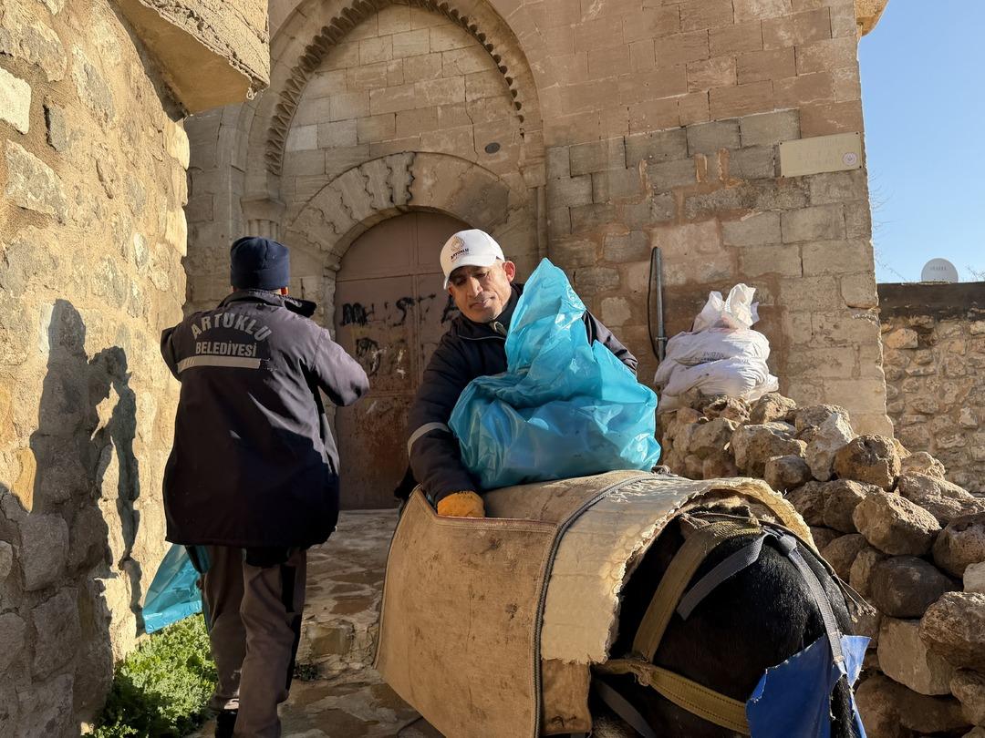 Mardin de yeni dönem! Belediyenin kadrolu eşekleri emekli oluyor 3