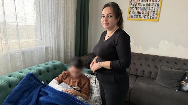 Biri 9 diğeri 8 yaşında! Kolunu 2 yerden kırdı: Öğretmene şikayet ettiği için intikam almış