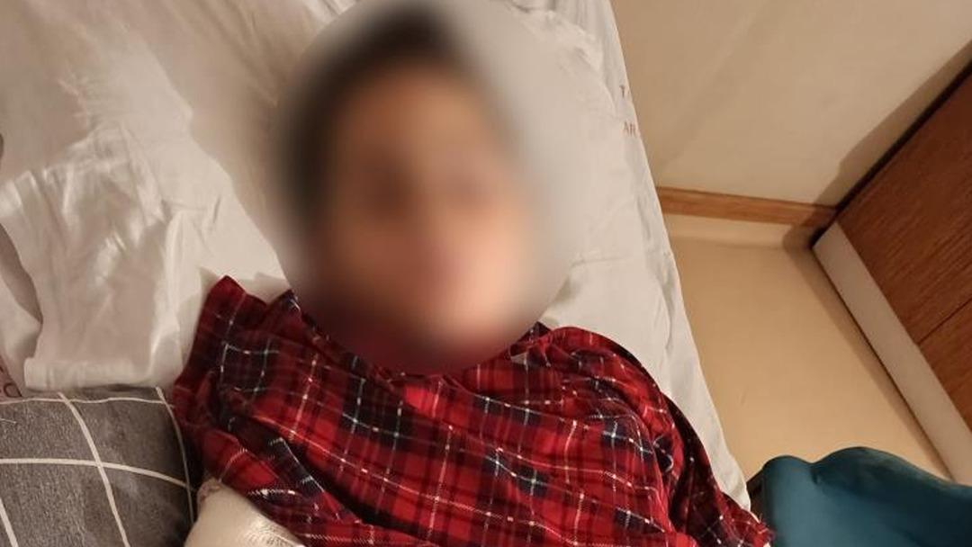 Biri 9 diğeri 8 yaşında! Kolunu 2 yerden kırdı: "Öğretmene şikayet ettiği için intikam almış" 1