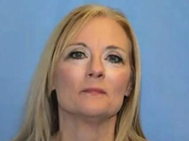 Kendi kızını kaçırtıp ağaca kelepçeletti!