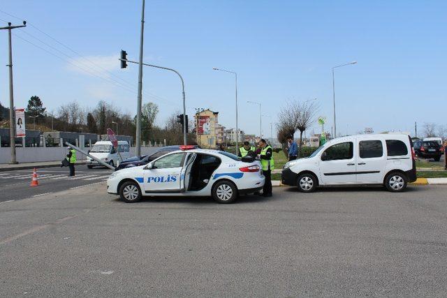 Ünye’de maddi hasarlı kaza