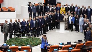 CHP'li vekilin hareketi AK Partili vekillerden alkış aldı! 