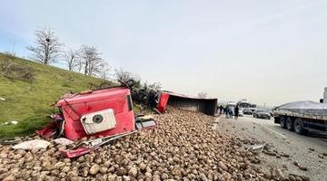 Bursa’daki tır kazasında acı haber: 1 ölü, 3 yaralı