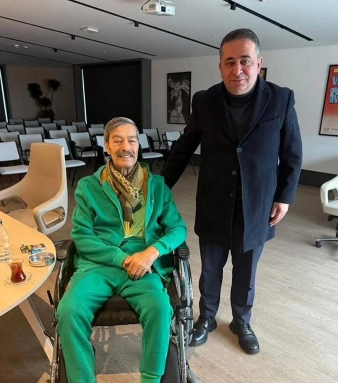 1 yıldır fizik tedavi görüyordu! Kadir İnanır ın son hali ortaya çıktı 3