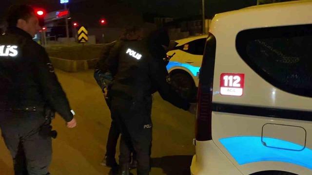 Erzurum’da 37 kaçak göçmen ve 10 organizatör yakalandı 2