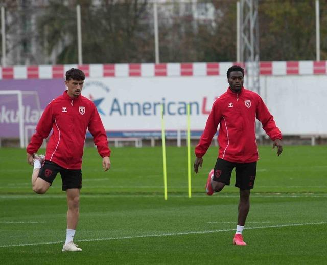 Samsunspor, AEK maçı hazırlıklarını tamamladı 1