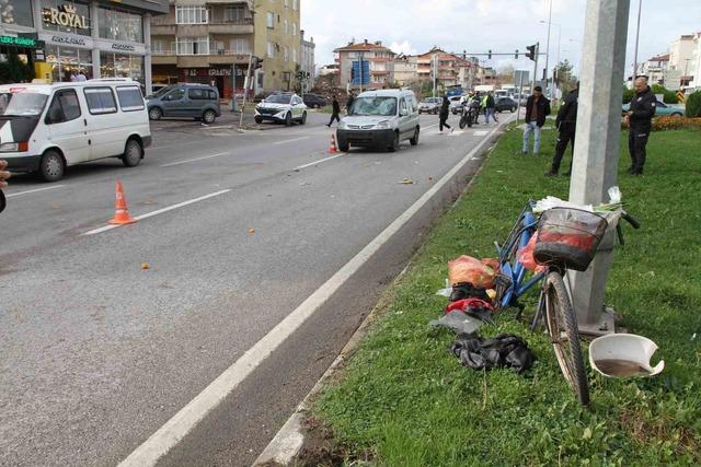 Hafif ticari aracın çarptığı bisikletli ağır yaralandı 2