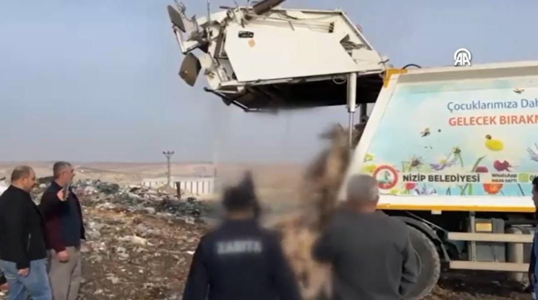 Rastgele durdukları araçtan 2 tona yakın çıktı! Gözlerinize inanamayacaksınız: Mide bulandıran görüntü 2