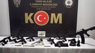İzmir’de silahlı suç örgütüne şafak operasyonu! Çok sayıda gözaltı var
