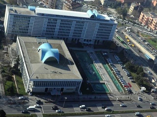 İBB'de yeni zamlar yolda! Mezarlık,otopark, imar ve sosyal tesisler...