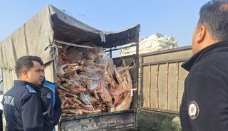 Gaziantep'te durdurulan kamyonette 1 ton 900 kilogram bozulmuş et ele geçirildi