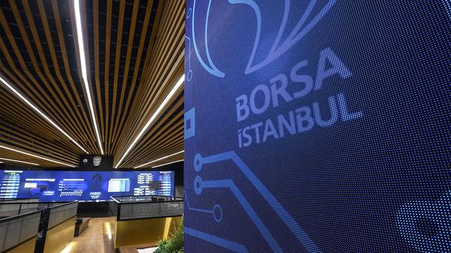 Borsa İstanbul g&uuml;n&uuml; d&uuml;ş&uuml;şle tamamladı! İşte &ouml;ne &ccedil;ıkan hisseler (10 Aralık 2025)