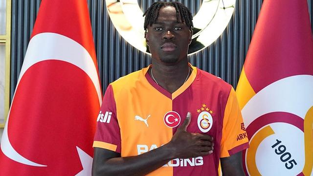 İngiliz devi, Singo için Galatasaray'ın kapısını çalmaya hazırlanıyor! Kesenin ağzını açtılar...