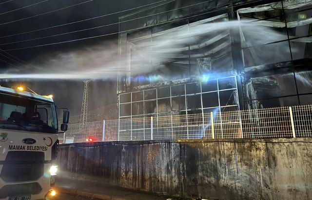 GÜNCELLEME 3 - Kırıkkale OSB de bir fabrikada çıkan yangın söndürüldü 3