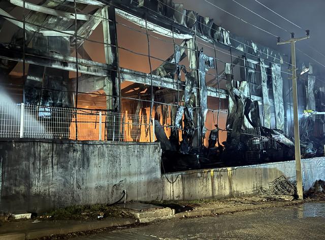 GÜNCELLEME 3 - Kırıkkale OSB de bir fabrikada çıkan yangın söndürüldü 2