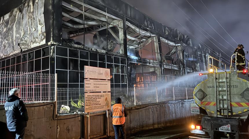 GÜNCELLEME 3 - Kırıkkale OSB'de bir fabrikada çıkan yangın söndürüldü