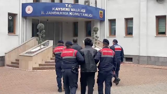 Bakan Yerlikaya duyurdu: 22 ilde 92 DEAŞ şüphelisi yakalandı