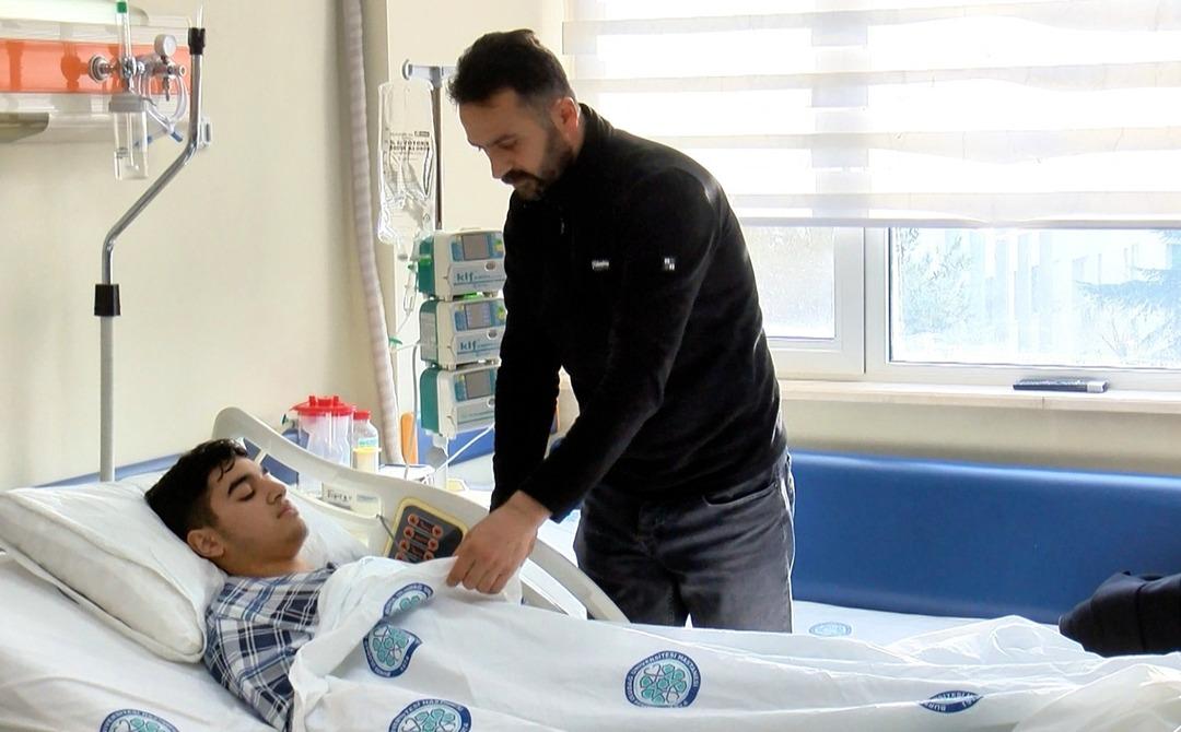 Çiğ olarak yedi, bir günde karaciğeri iflas etti! Babası hayatını kurtardı 1