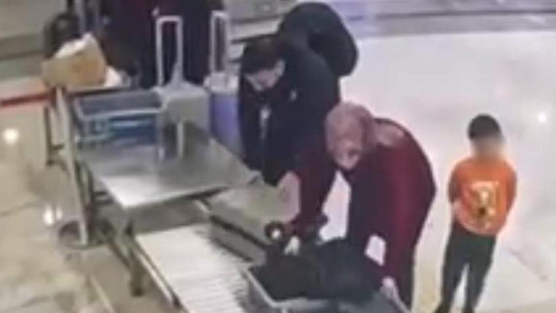 Adliye soygunundan sonra İngiltere ye gitmişti! Erdal Timurtaş ve eşinin kaçış görüntüleri ortaya çıktı 4