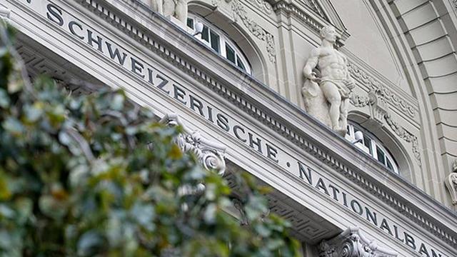 Kimse ne olduğunu anlamadı! İsvi&ccedil;re Merkez Bankası nefes kesen bir hamleyle faizi y&uuml;zde 0'dan y&uuml;zde 0'a &ccedil;ekti