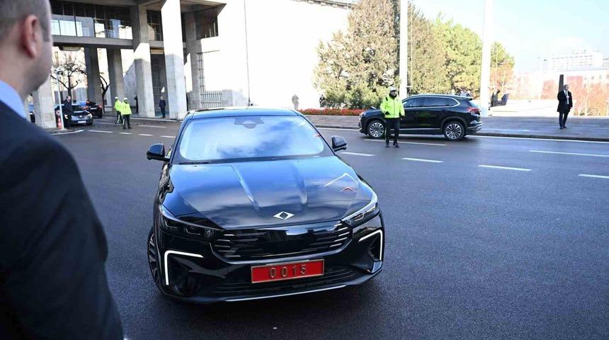 Yeni model T10F ile geldi! 'Oltu' renkli Togg böyle görüntülendi