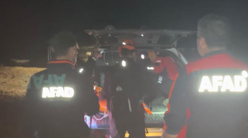 Sarp arazide yaralanan göçmen kurtarıldı