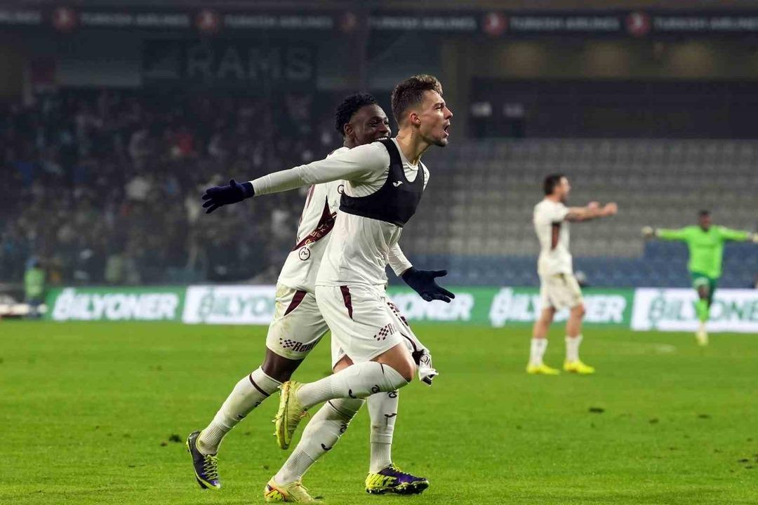 Beşiktaş tan Trabzonspor a kiralanan Ernest Muçi derbiyi bekliyor! 2