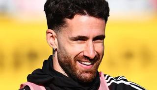 Beşiktaş'ta Trabzonspor derbisi öncesi flaş gelişme! Ayrılık iddiaları vardı, Rafa Silva bombası patladı!