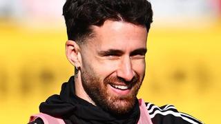 Beşiktaş'ta Trabzonspor derbisi öncesi flaş gelişme! Ayrılık iddiaları vardı, Rafa Silva bombası patladı!