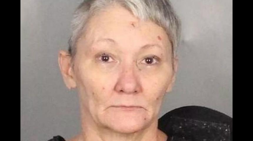 Komşu dehşeti tüyler ürpertti! Silahla başından vurup kanını içti