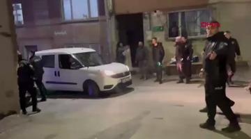 Yer: Bursa! Evde 4 silah ve 600 mermi ele geçirildi