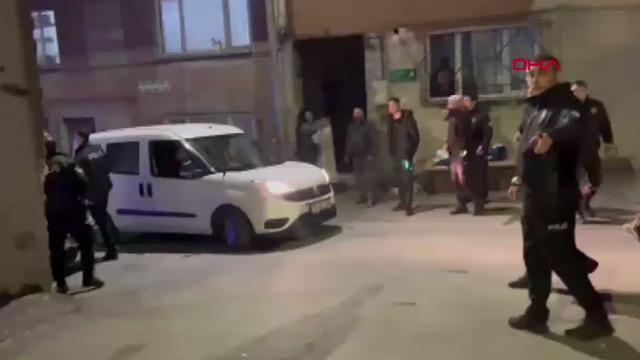 Yer: Bursa! Evde 4 silah ve 600 mermi ele geçirildi