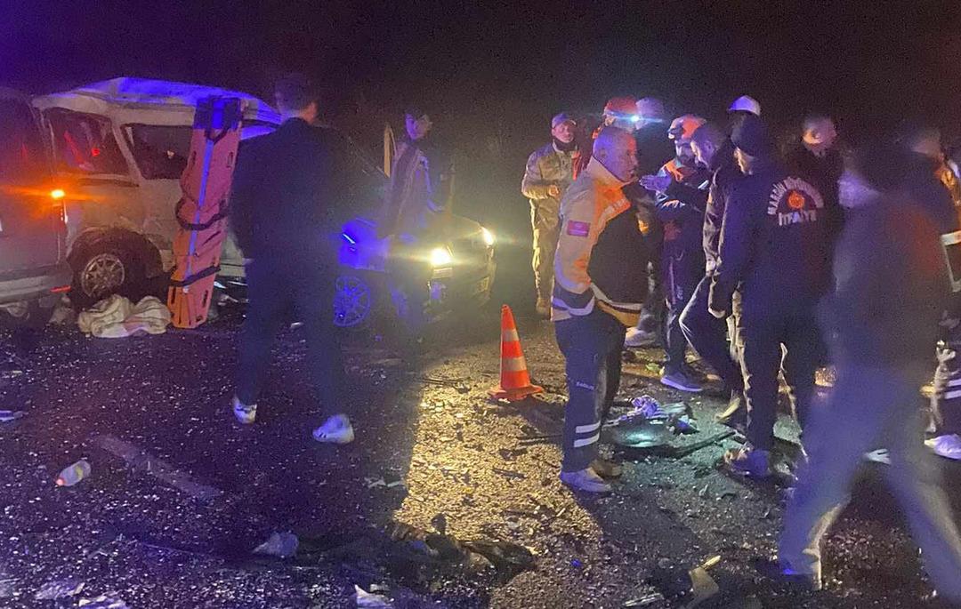 Mardin’de feci kaza: 3 ölü, 1 i ağır 6 yaralı 1