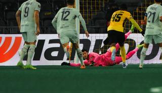 Fransa'da "Berke Özer" çılgınlığı! Penaltı değil, sanki antrenman!