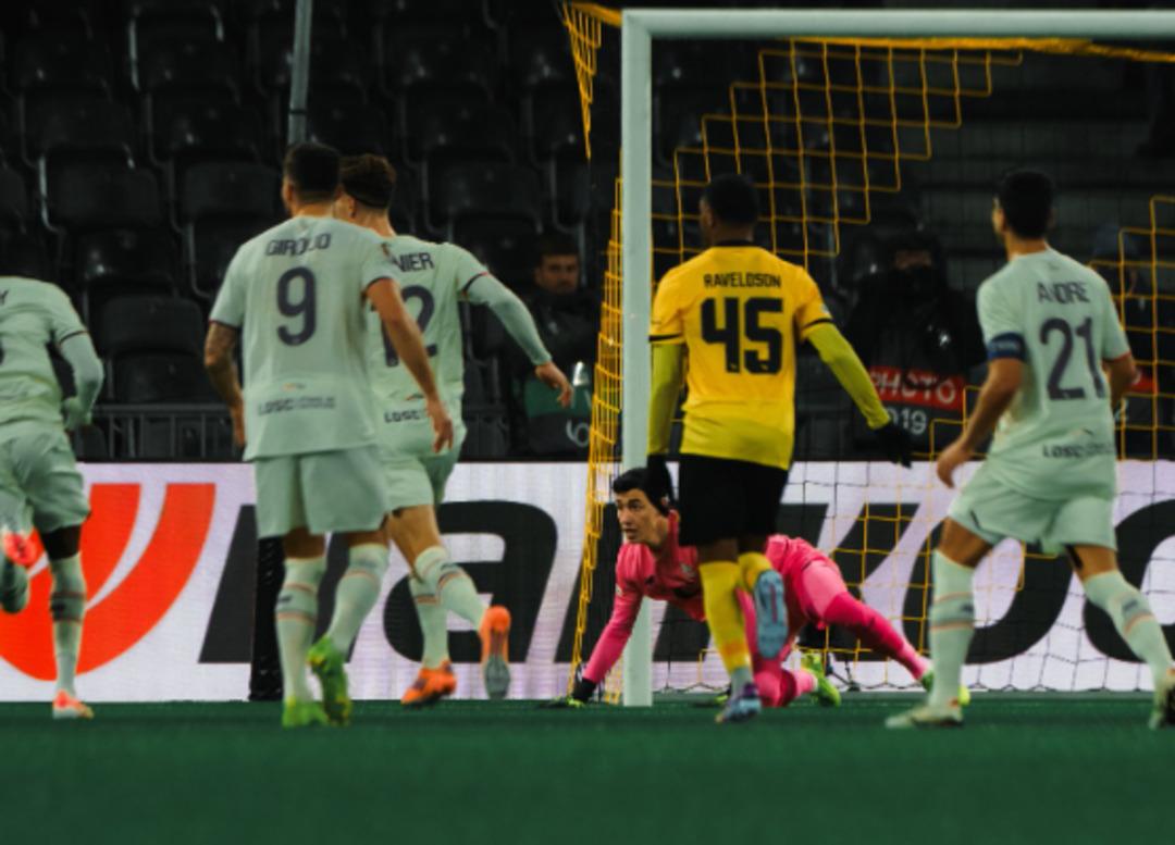 Fransa da "Berke Özer" çılgınlığı! Penaltı değil, sanki antrenman! 1