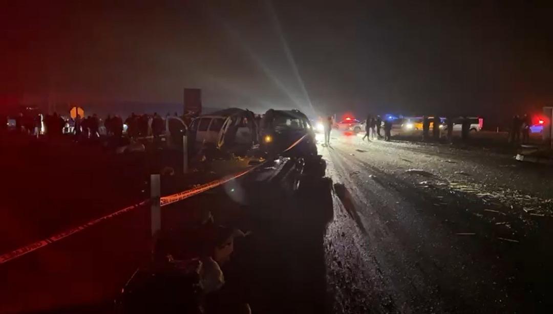 Mardin de zincirleme kaza! 4 ölü, 5 yaralı 2