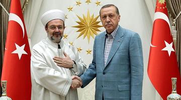 Eski Diyanet İşleri Başkanı Mehmet Görmez rektör olarak atandı