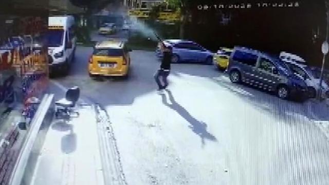 Kafeye otomatik tüfekle ateş eden şüpheli yakalandı