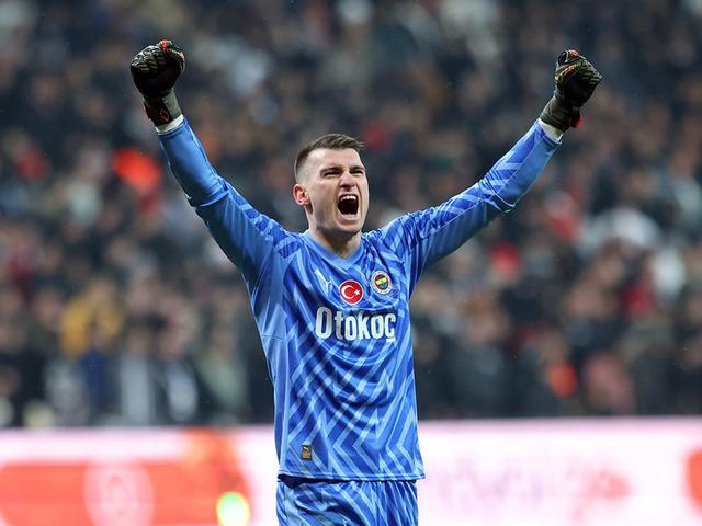 Fenerbah&ccedil;e'den Livakovic hamlesi! Transferi i&ccedil;in anlaşmaya vardı