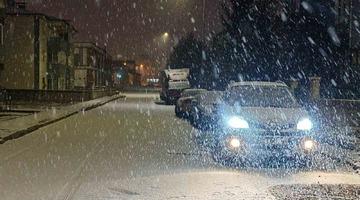 Erzurum’da beklenen kar yağışı etkili oldu