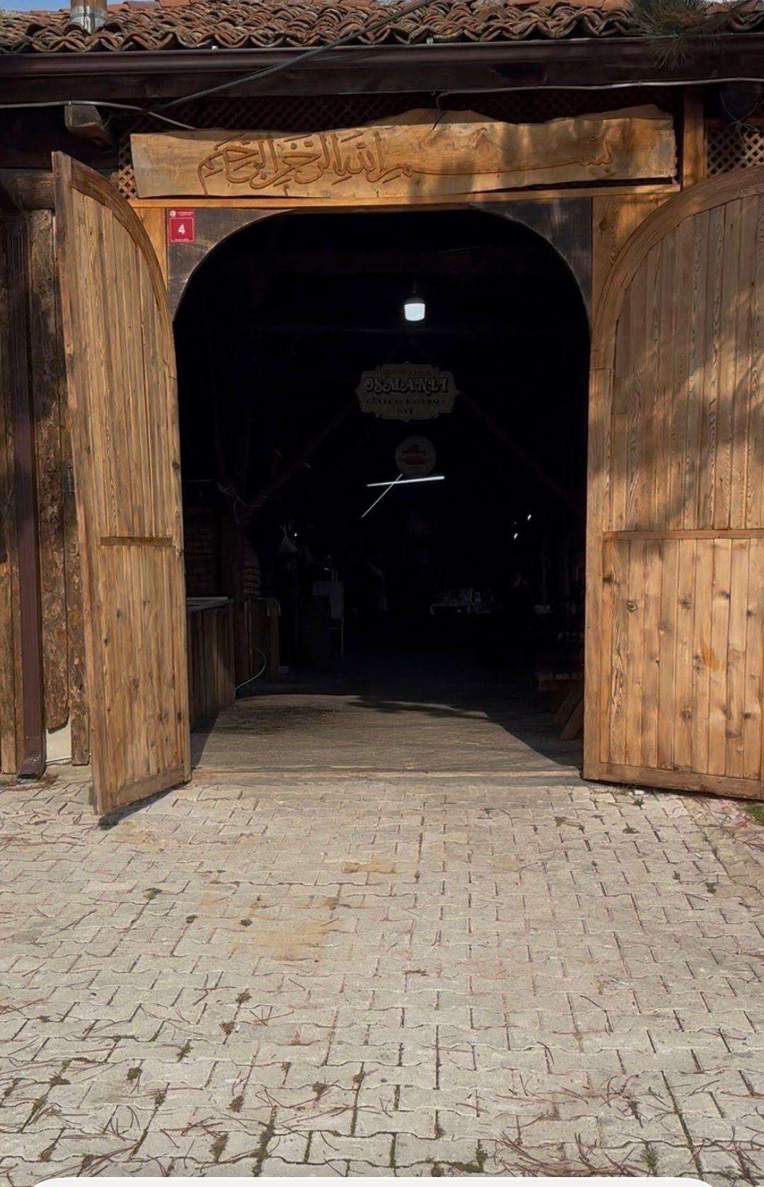 Kıp&ccedil;ak T&uuml;rklerine ait 1000 yıllık gelenek: 400 yıllık hana taşındı 4