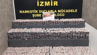 İzmir'de 55 bin 552 uyuşturucu hap ele geçirildi: 2 kişi tutuklandı