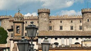 Sahibinden acil satılık şato!