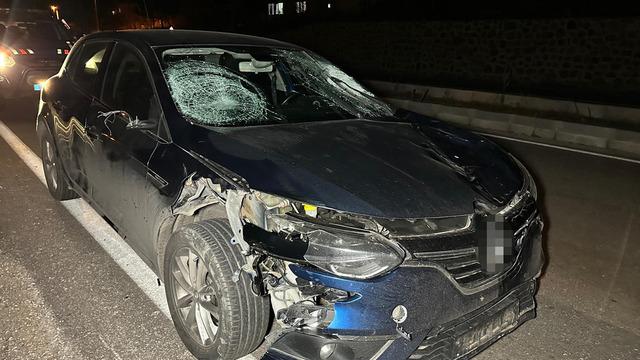 Uşak'ta yol ortasında feci kaza: 3 kişi hayatını kaybetti! Kaza anı kamerada 