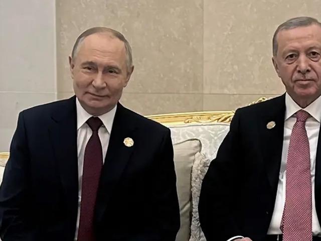 Erdoğan'dan Aşkabat'ta kritik temaslar! Putin ile g&ouml;r&uuml;şt&uuml;