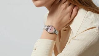 Zamanın ötesinde bir zarafet arayanlara: En iyi markalar, en çarpıcı modeller, şimdi dev indirimlerle!