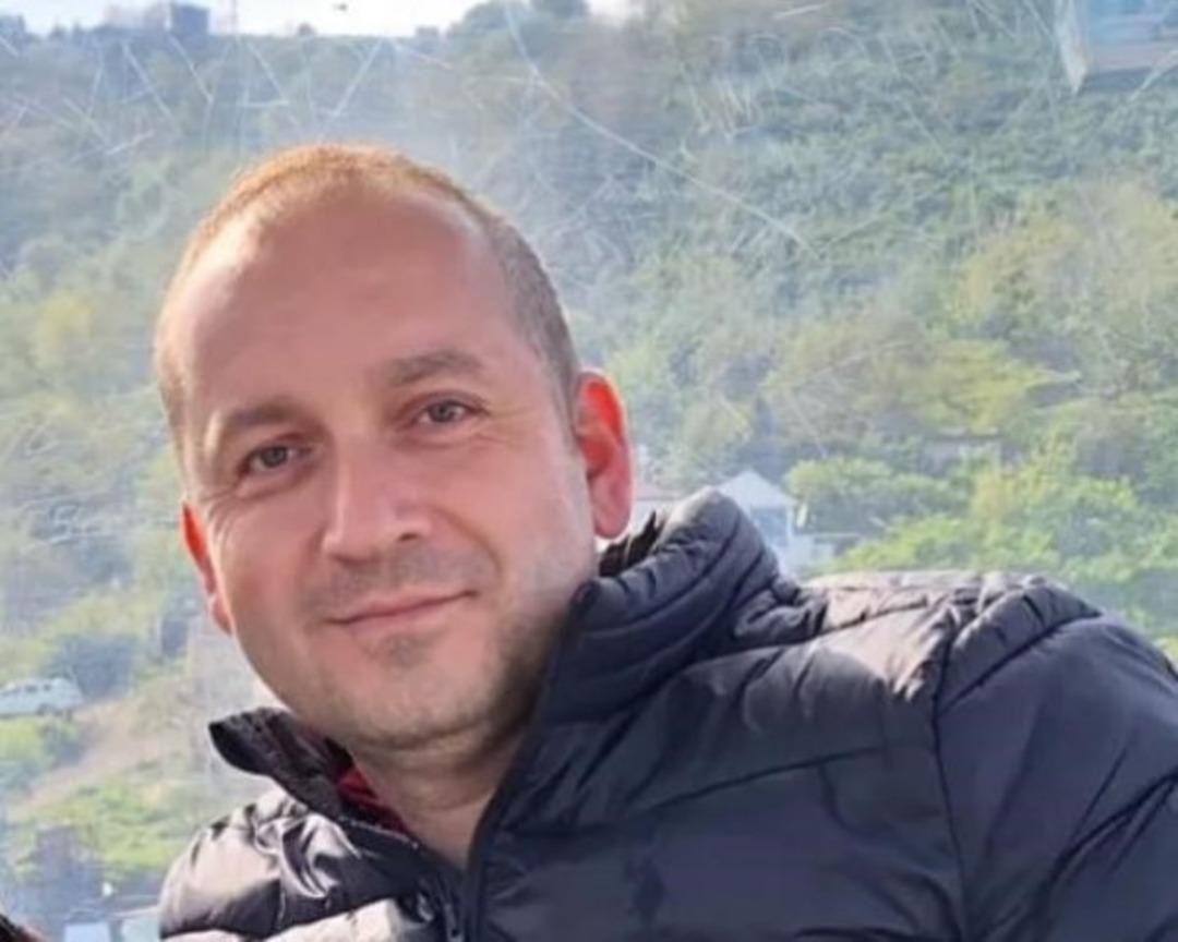 Mezar yeri bakmaya giderken can verdiler! Dayı ve yeğen gözyaşlarıyla defnedildi 2