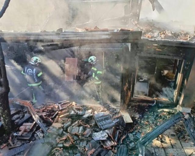 Denizli’de iş yerinde çıkan yangın korkuya neden oldu 3