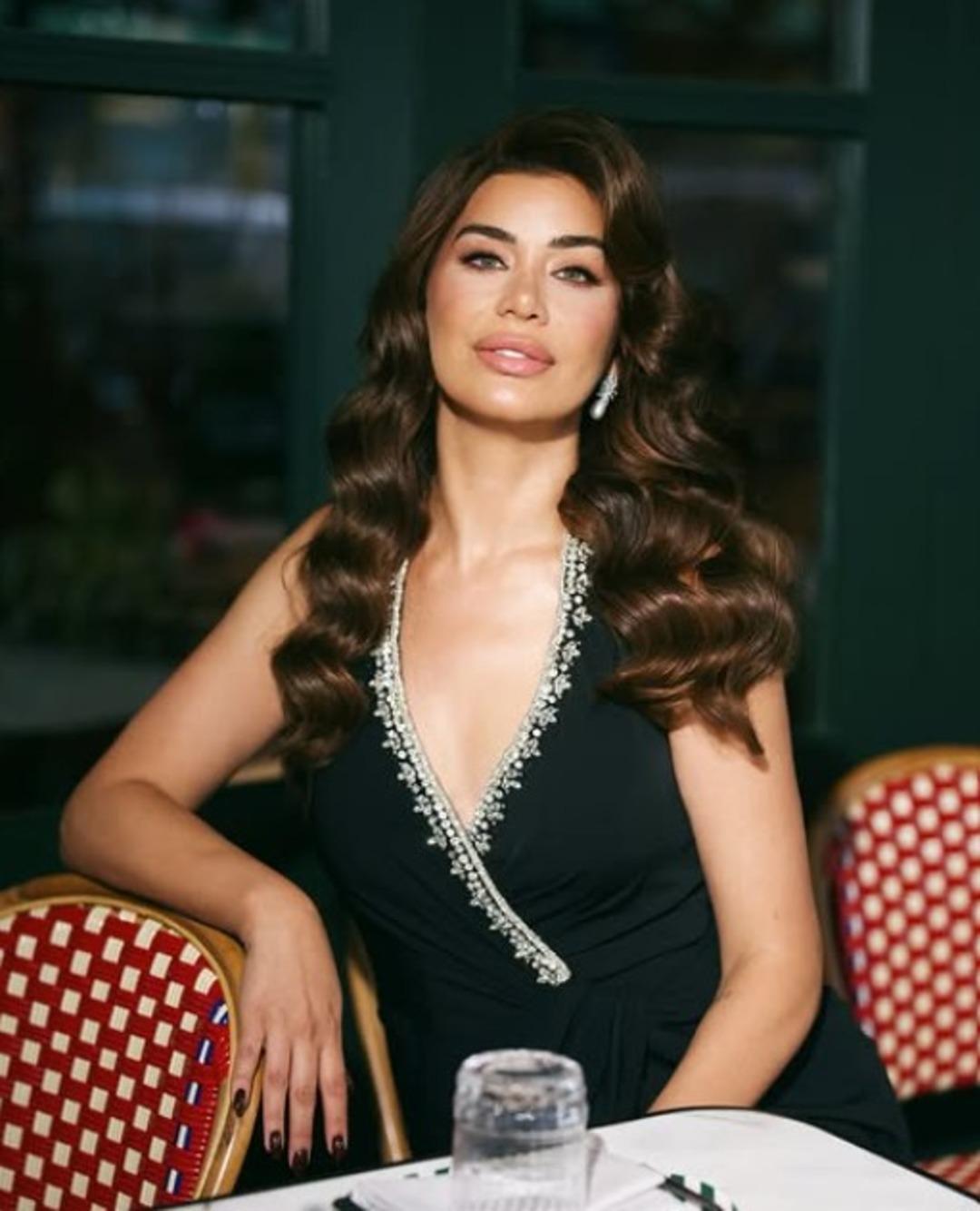 Ebru Şancı 250 gram havyarın fiyatını duyunca şoke oldu!  İnsan tuvalete çıkmaya üzülür  1